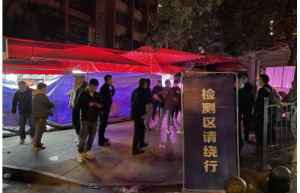 清晨肯德基餐厅亮起的灯 是和你们一起坚守的光